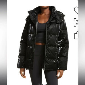 ZELLA Snow Puffer Jacket With Removable Hood In Black
Shine NWT size XXS